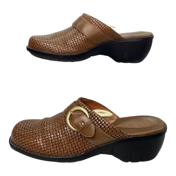 Clarks Artisan Brown Woven Leather Clogs Mules Slip-On‎ Shoes W/ Buckle Size 8 M - Picture 2 of 6